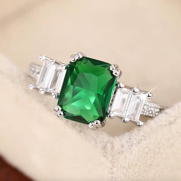 NEW 14k White Gold Emerald Diamond Ring Band - Picture 1 of 4